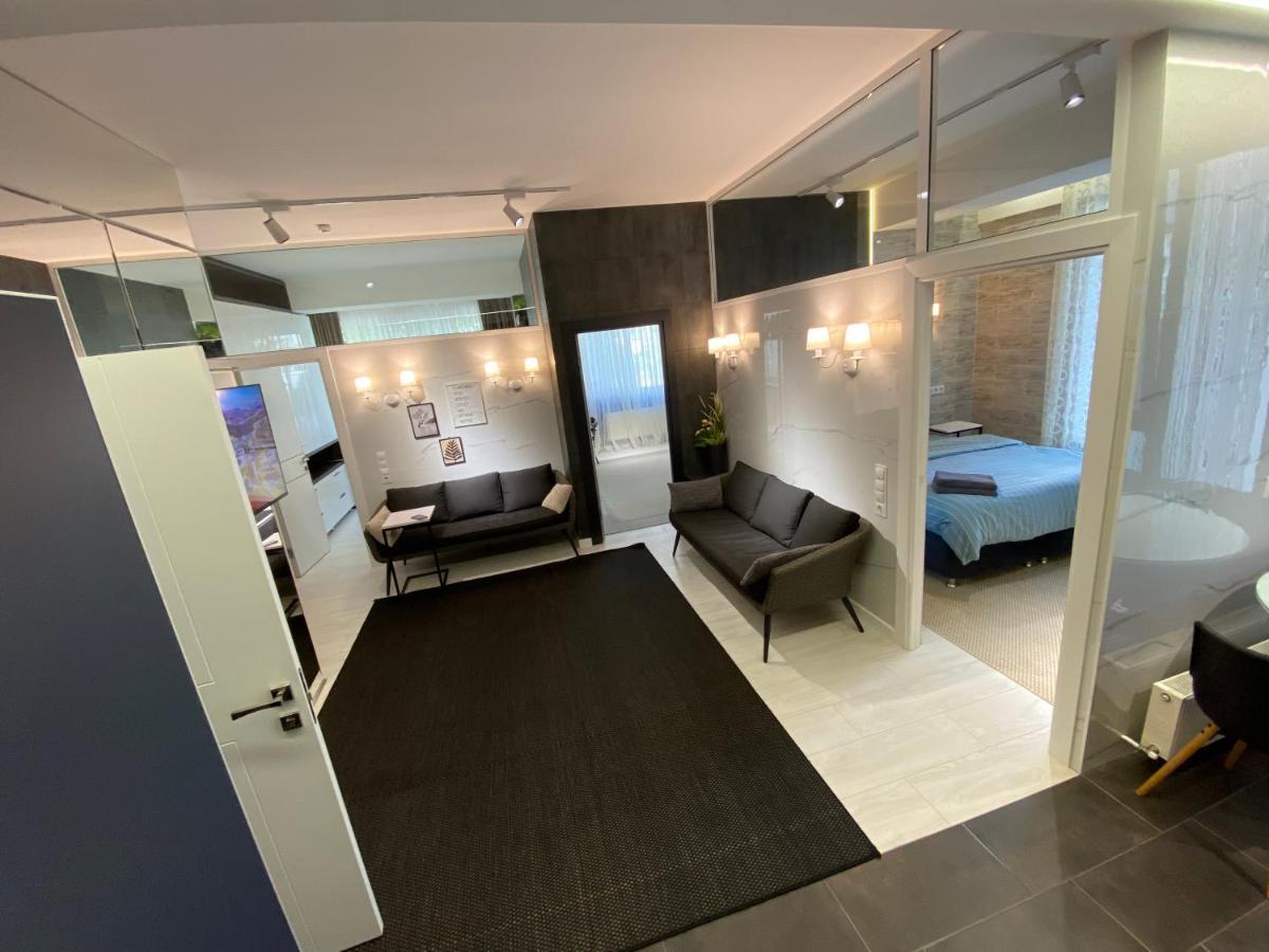 Rentnow Modern Business Apartment With 3 Bedrooms In Centre Chisinau Luaran gambar
