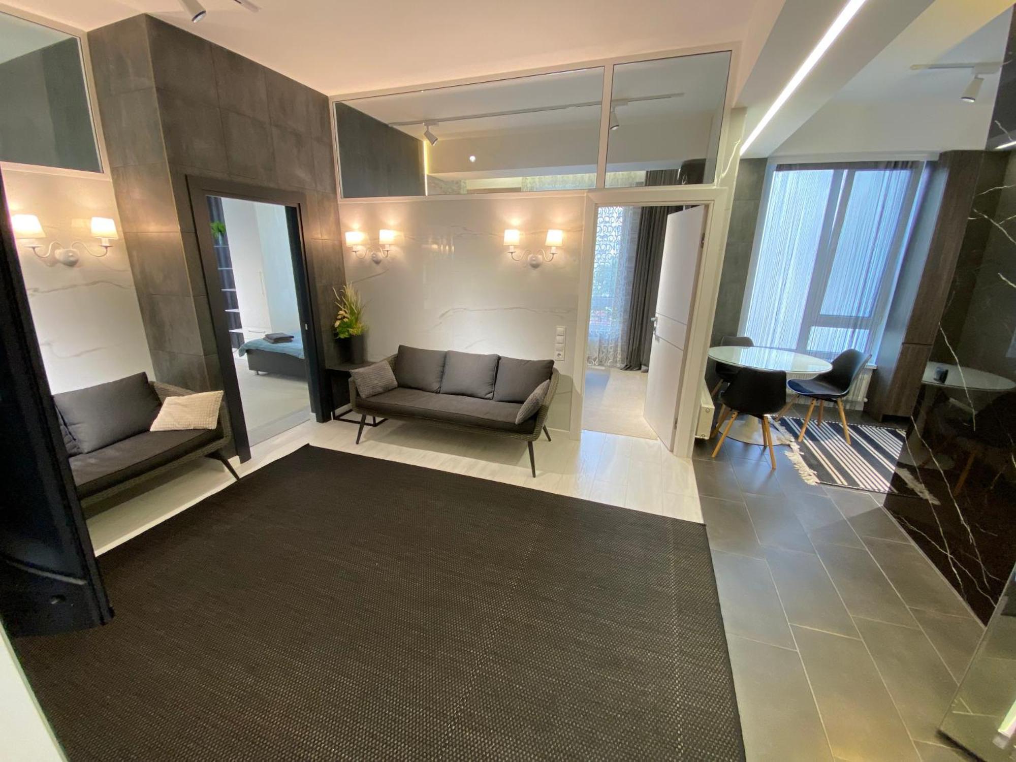 Rentnow Modern Business Apartment With 3 Bedrooms In Centre Chisinau Luaran gambar