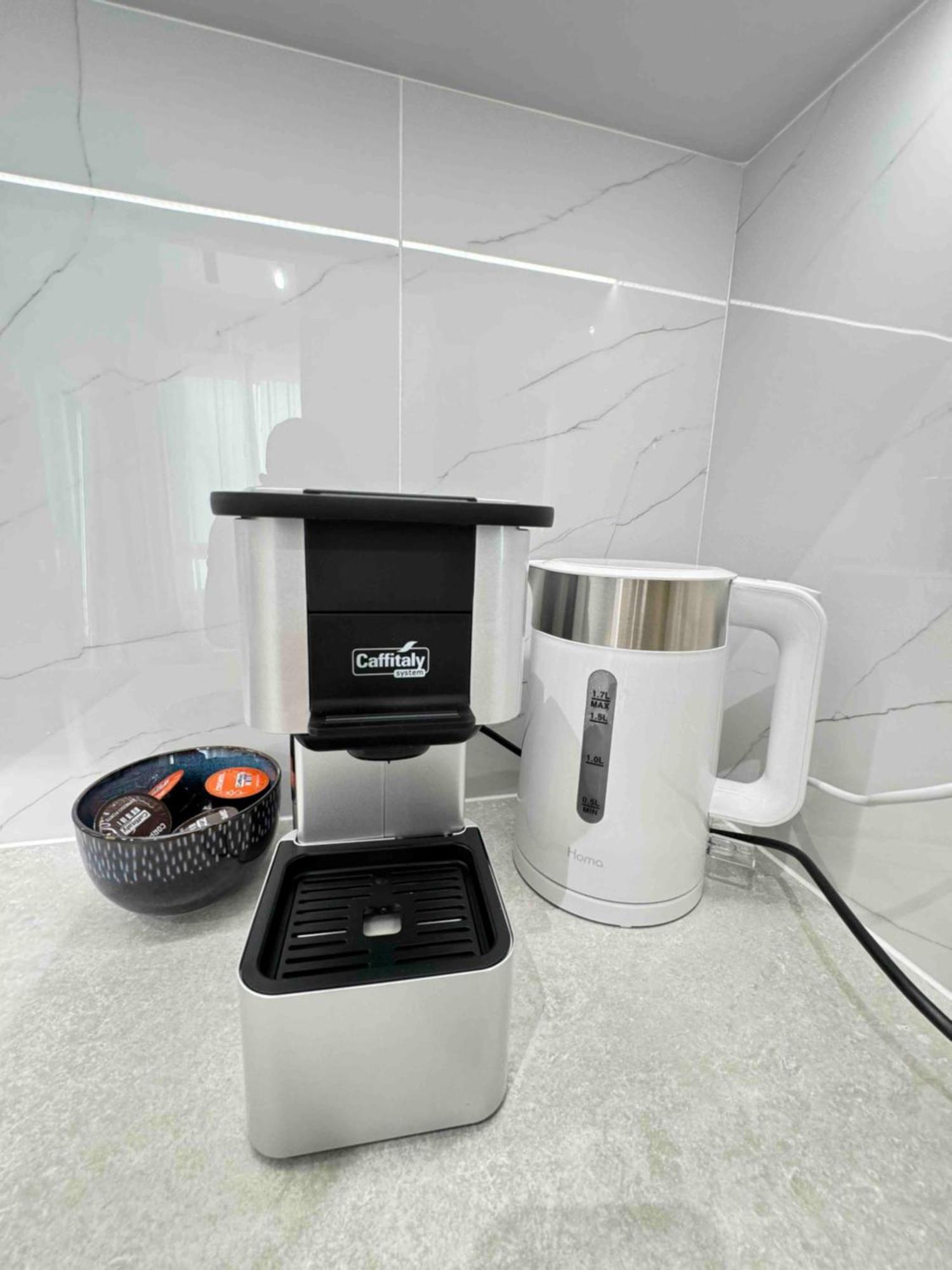 Rentnow Modern Business Apartment With 3 Bedrooms In Centre Chisinau Luaran gambar