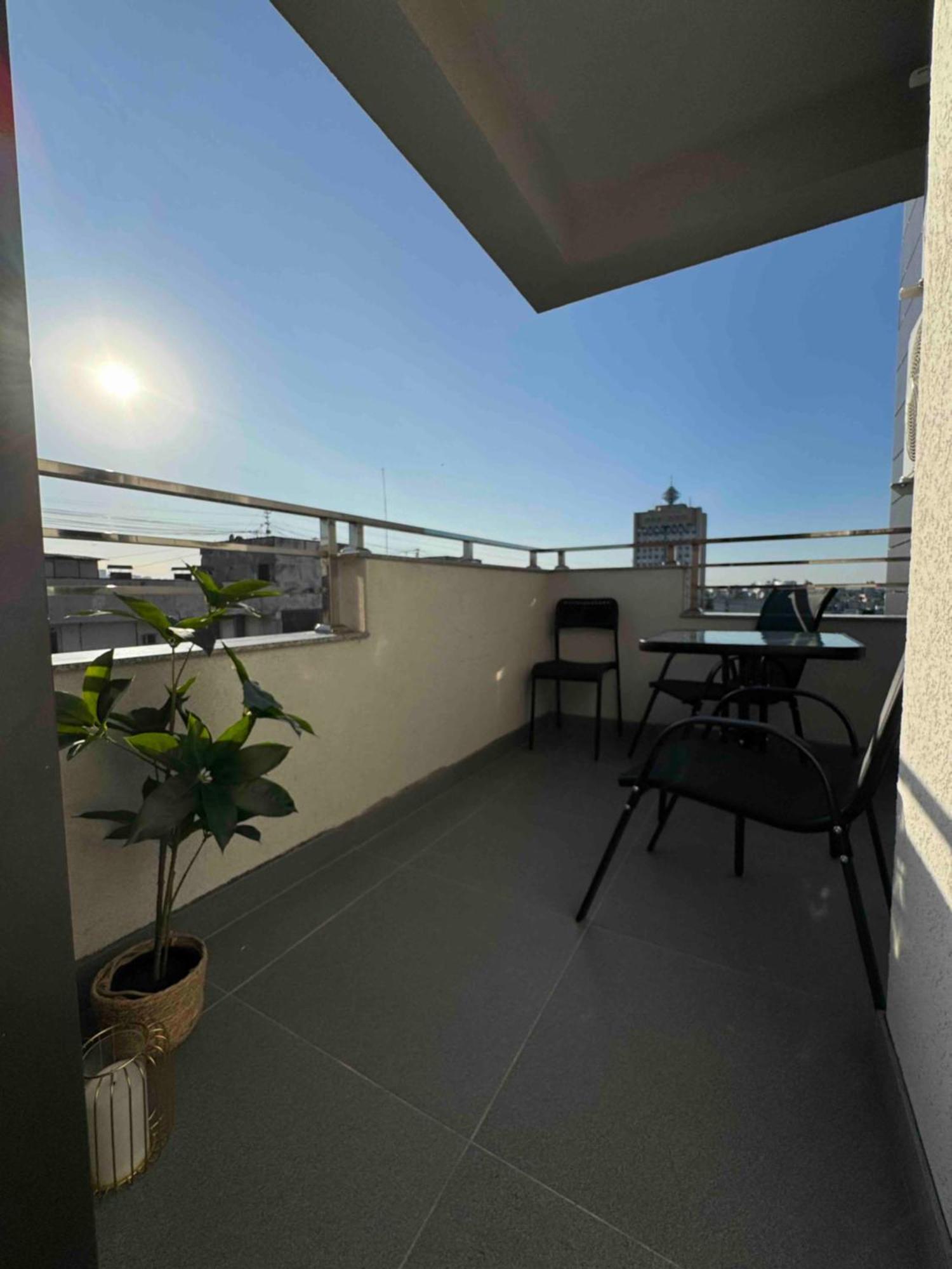 Rentnow Modern Business Apartment With 3 Bedrooms In Centre Chisinau Luaran gambar